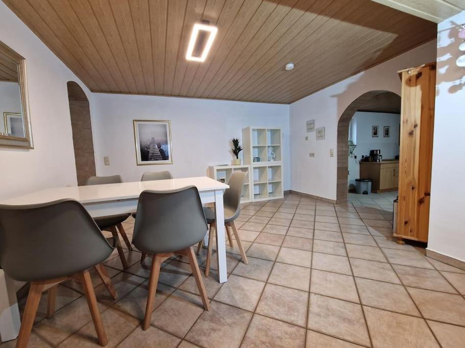 Grosszuegige Ferienwohnung 4+1 P. Buettelborn Экстерьер фото